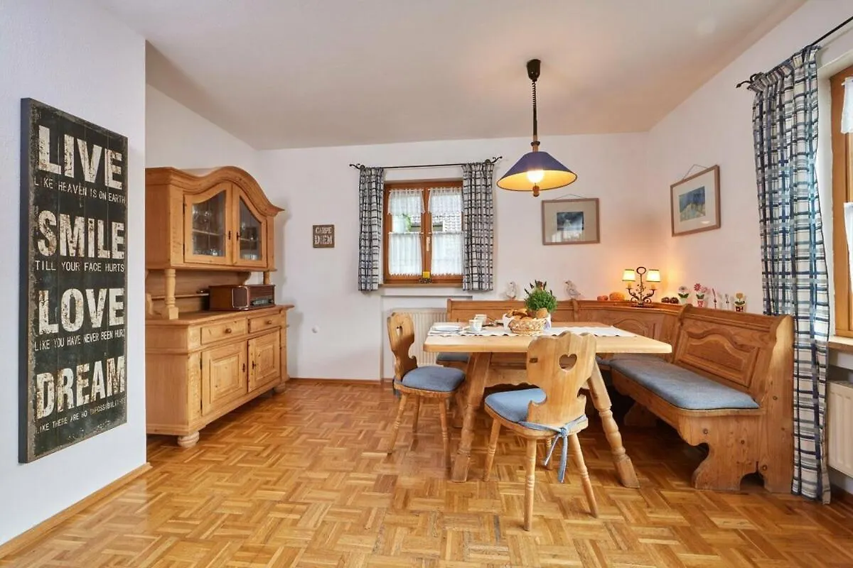 Ferienhaus Schnackenhaeusl Garmisch-Partenkirchen